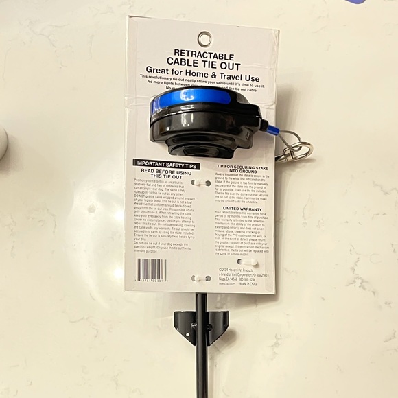 Retractable & Reflective Cable Tie Out for Dogs🐕 - Picture 3 of 5